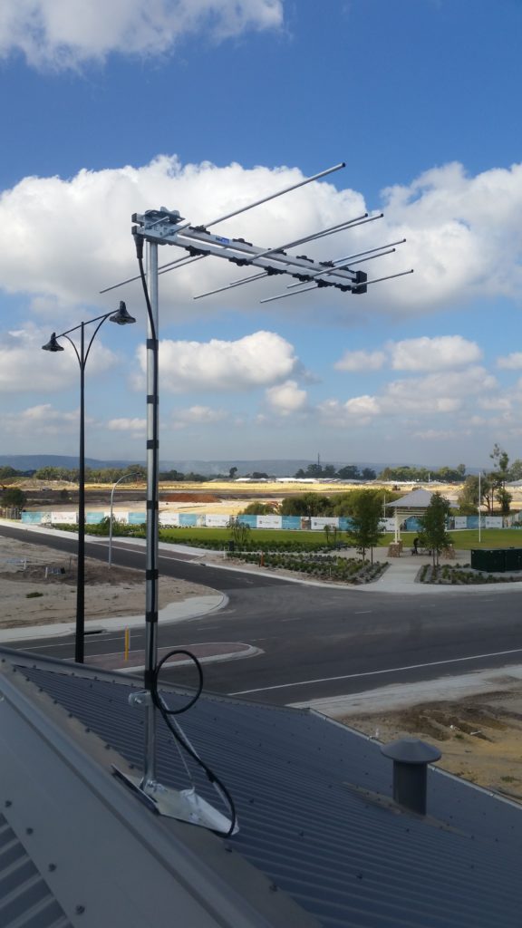 Digitek TV antenna on colourbond roof in Perth